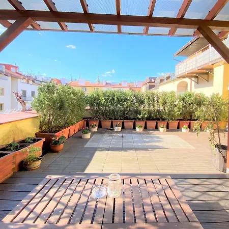 Appartement Black Eagle Praag