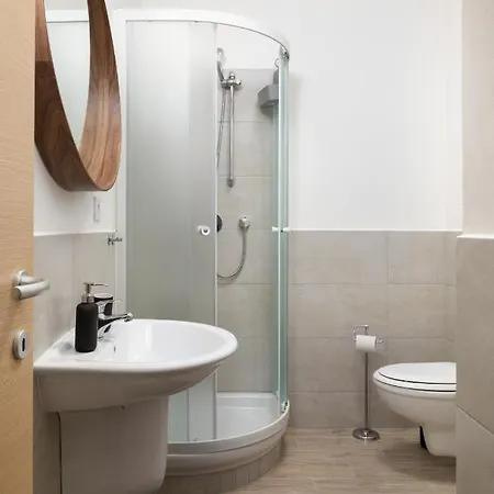 Apartment Days - Minimalist - Easy Access Prague