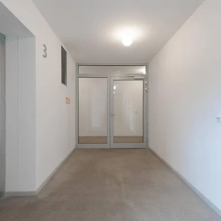 Bright Studio, 10min To The Centre, Free Parking Apartment Prague