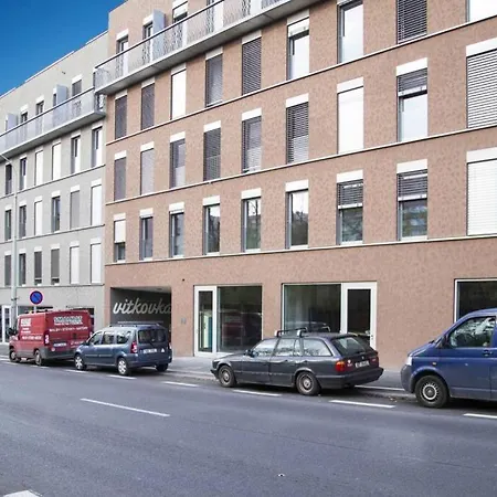 Bright Studio, 10min To The Centre, Free Parking Apartment *