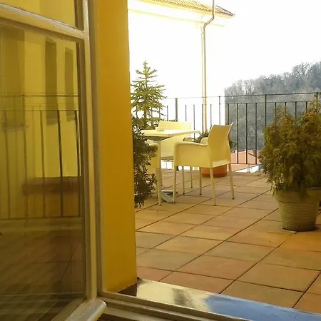 Domus Henrici Otel Prag