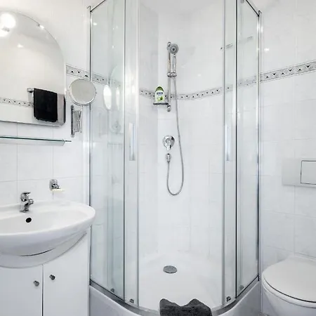 Guest house A.v.e. Kliska 3*