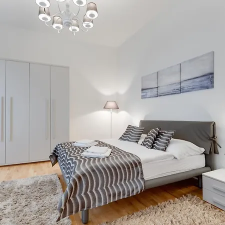 Wenceslass Square Royal Apartment *