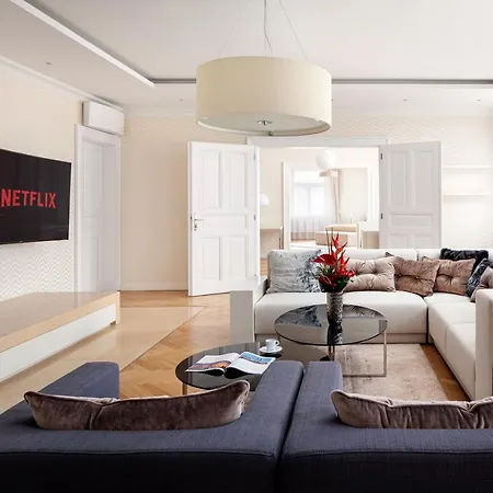 Apartment Revolucni Old Town *