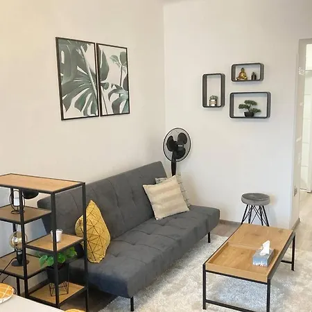 Byt Ve Vrsovicich K Pronajmuti - Cozy Vrsovice Apartman *