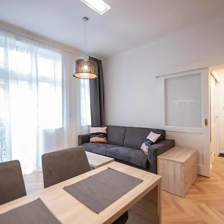 Friendly In Apartment Prague