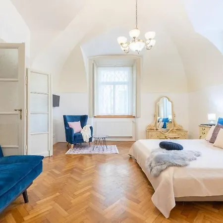 Appartamento Rose / Romantic & Cozy / City Center Praga