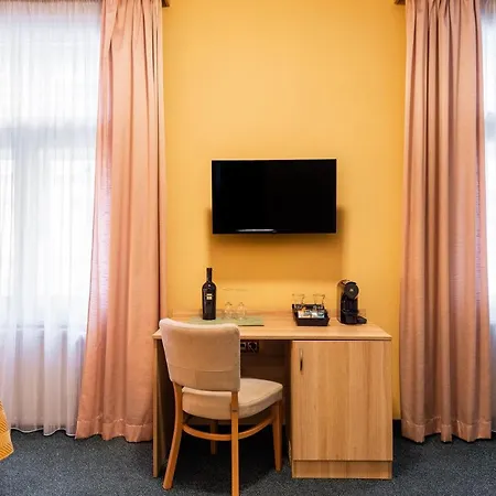 Libero 3* Prague