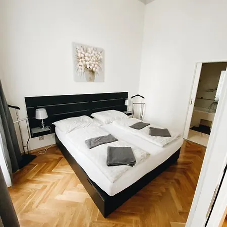 Sasa's Place Apartment Prague