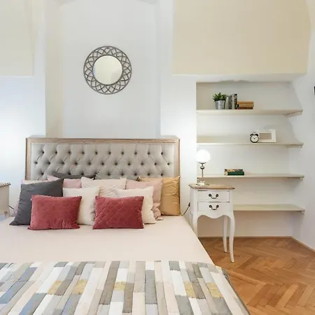 Appartement Rose / Romantic & Cozy / City Center Prague