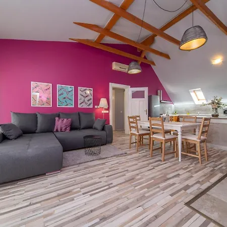 Apartment Lovely - Truhlarska