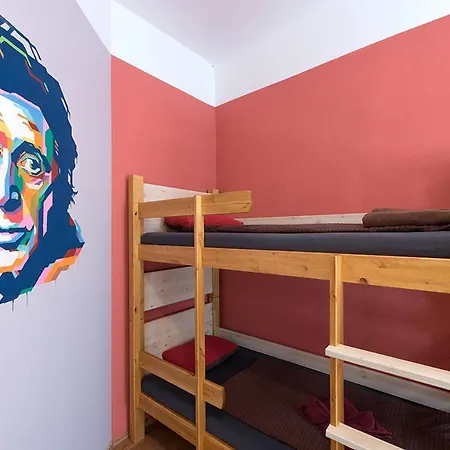 Elf Hostel Praag