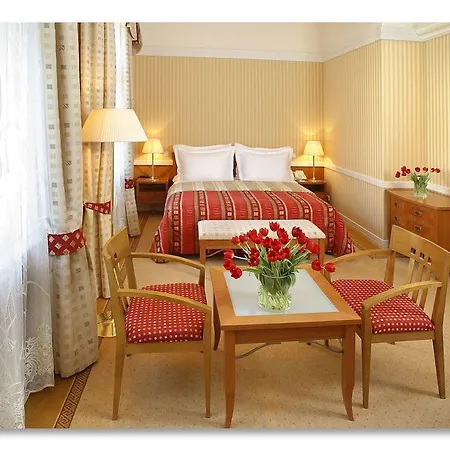 Szálloda Paris 5*