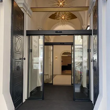 The Gold Bank Hotel Praga