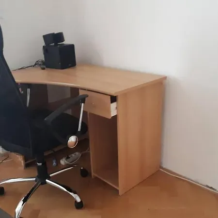 In 3 Apartment *