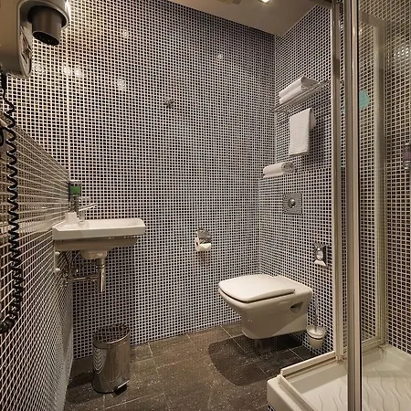 Szálloda Ea Crystal Palace 4*