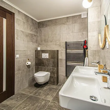 Quite Loft With Balcony And 3 Air Conditioners
