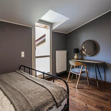 Quite Loft With Balcony And 3 Air Conditioners Apartment Prague