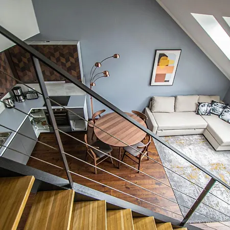 Apartment Quite Loft With Balcony And 3 Air Conditioners *