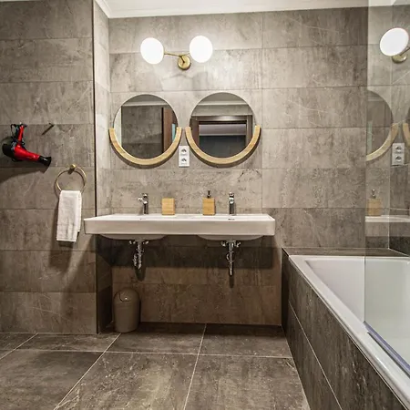 Quite Loft With Balcony And 3 Air Conditioners * Prague