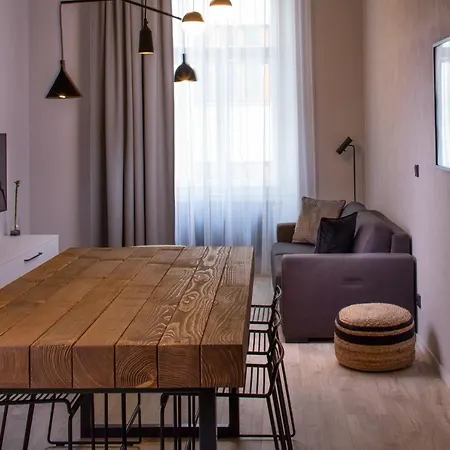 Orea Place Seno מלון 4*