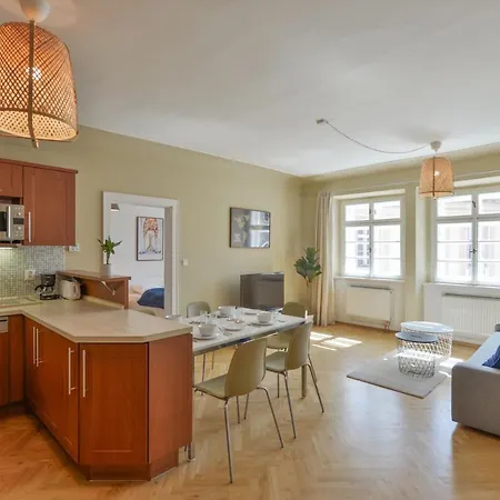 Celetna 27 Apartment