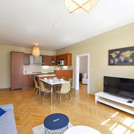 Apartment Celetna 27 *