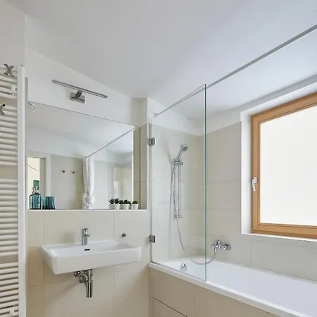 Apartman Days - W 2bdr - 3 Balconies - Garage - Next To Park Prága