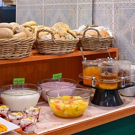 Mala Strana Hotell 4*