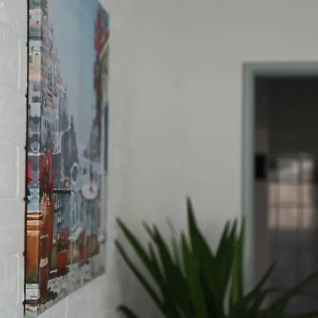 Charles Square Apartment *