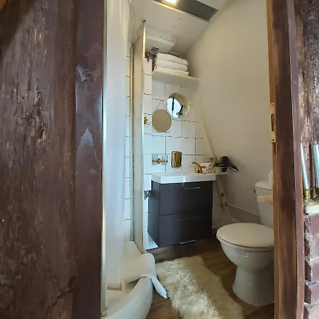 Winter Tiny House In Prague Ferienpark *