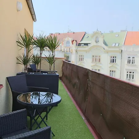 Charles Square Apartment *