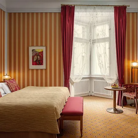 Szálloda Paris
