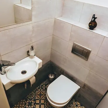 Homestay & Parking Assistance Prague