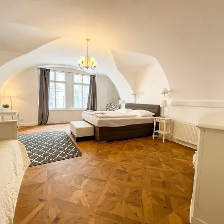 Apartment U Obecniho Dvora - Old Town *