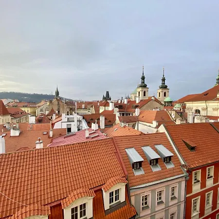 Liliova Old Town 4*