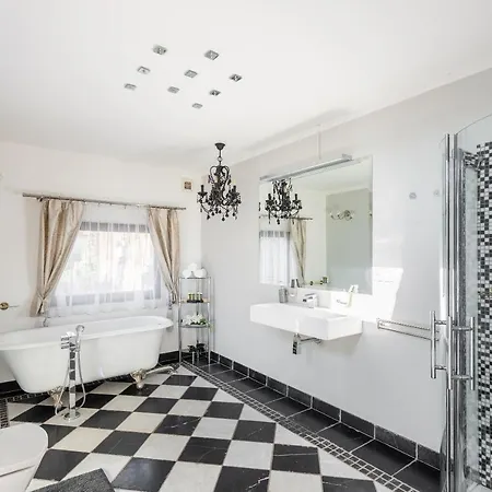 Wellness & Boutique Pod Lipkami Hotel Prague