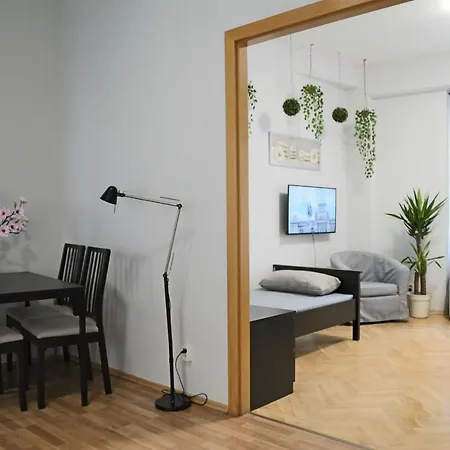 Charles Square Apartment Prague