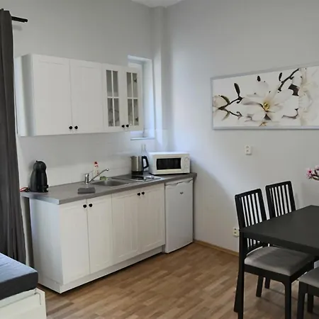 Charles Square Apartment *