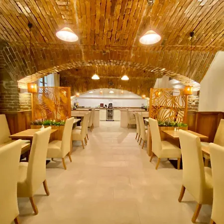 Hotel Liliova Old Town 4*