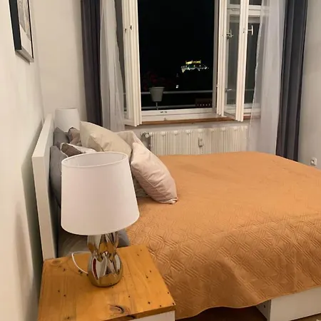 Apartment Anenska By Charles Bridge 1