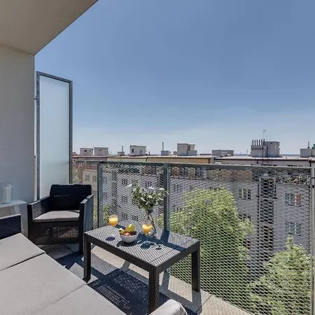 Apartment Jt's Korunni Str.