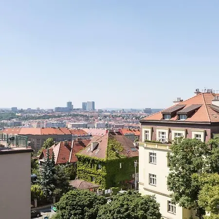 Jt's Korunni Str. Апартаменты