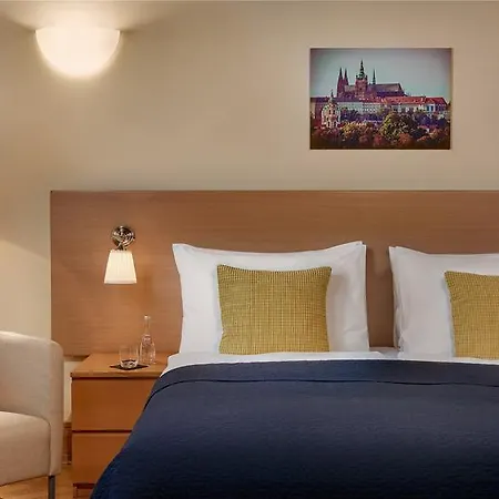 Mostecká 12 Hotel