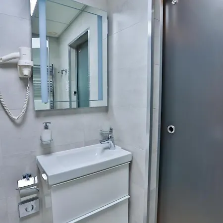 Hotell U Schnellu Prag