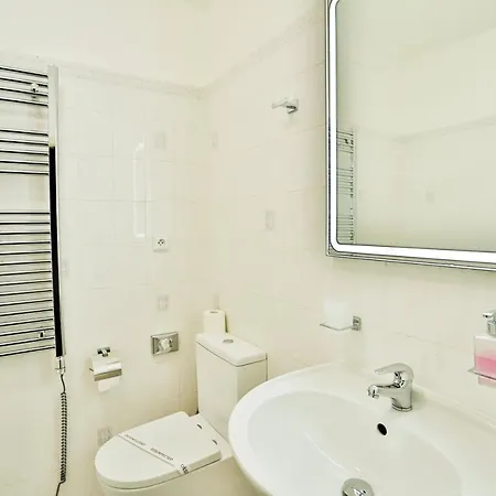 U Schnellu Hotell