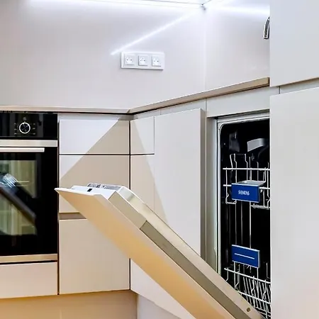 Luxury In The Centre Apartment *
