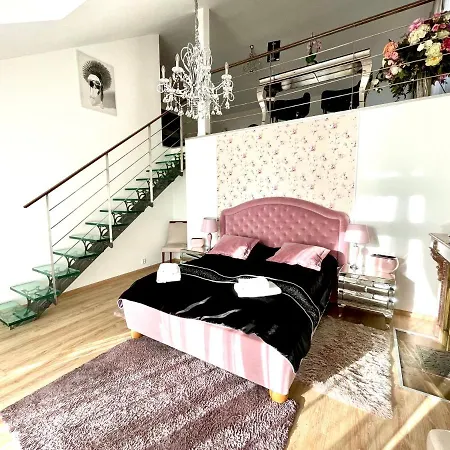 Wellness & Boutique Pod Lipkami 4* Prague