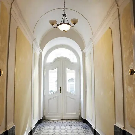 Quiet In A Short Distance From The Apartment