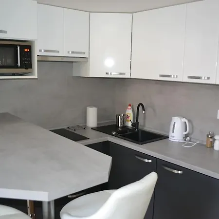 Quiet In A Short Distance From The Apartment Prague